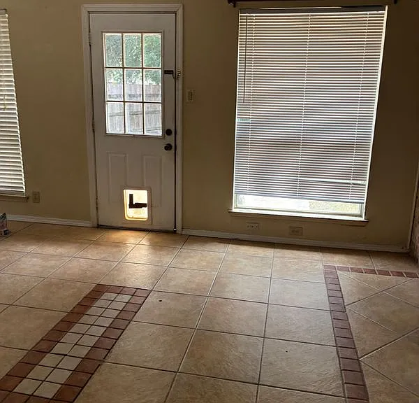 6702 Secession Ln — Photo 6