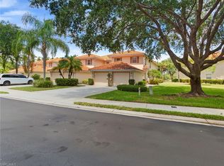 445 Robin Hood Cir UNIT 202, Naples, FL 34104