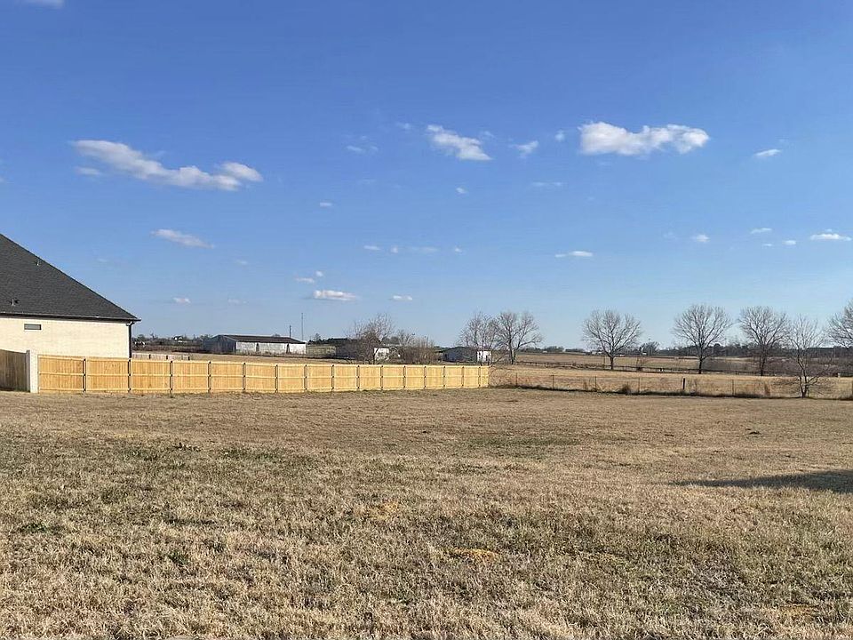 2nd image of 563 Eland Way