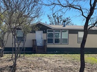2451 County Road 421, Hondo, TX 78861