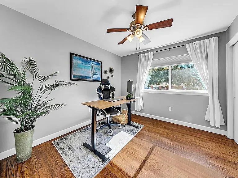 31 Maple Ave — Photo 17