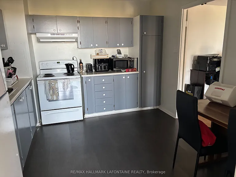 2951 Riverside Dr #905 — Photo 8
