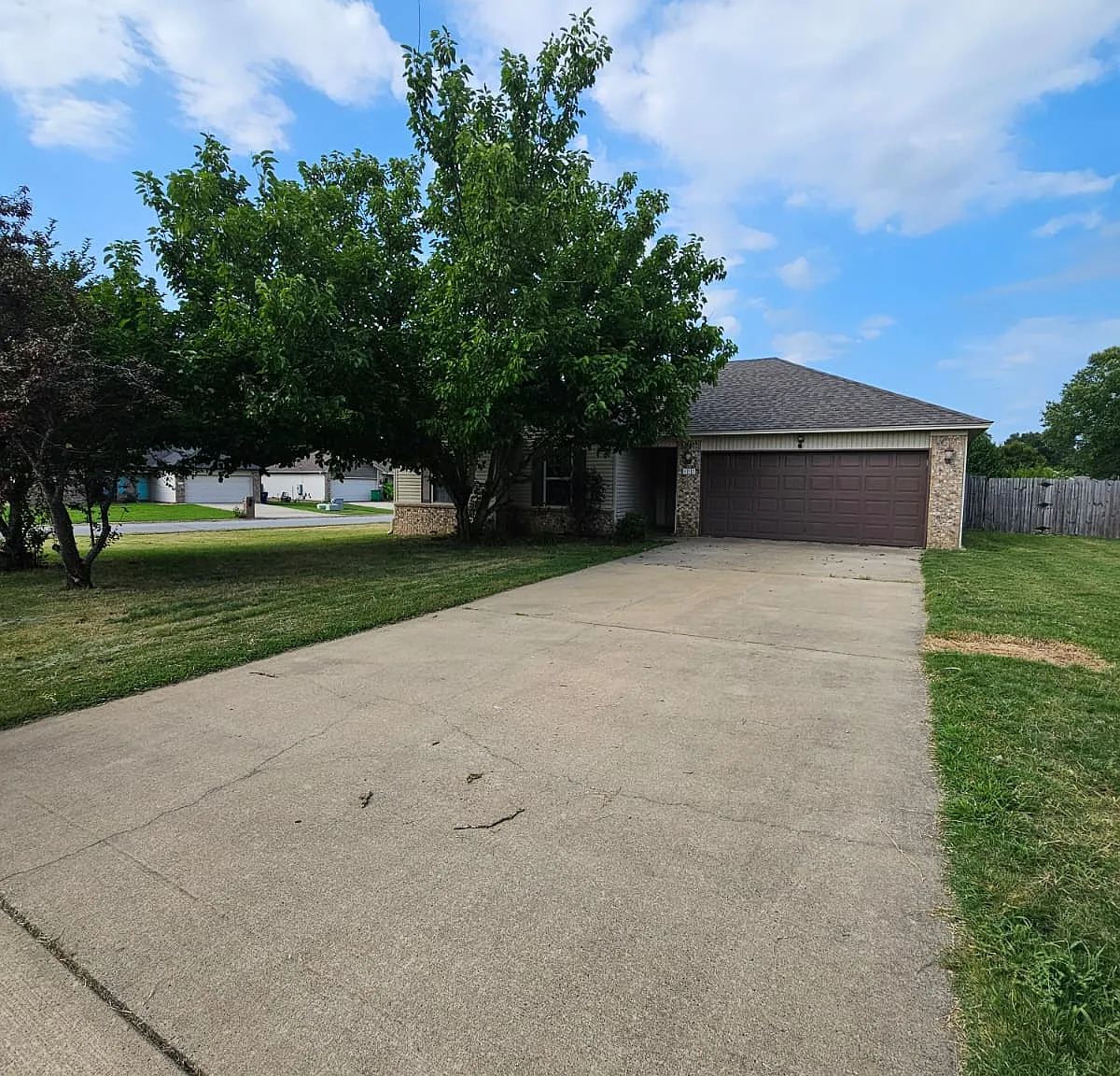 3 bed, 1200 sqft, $1,475 — Photo 1