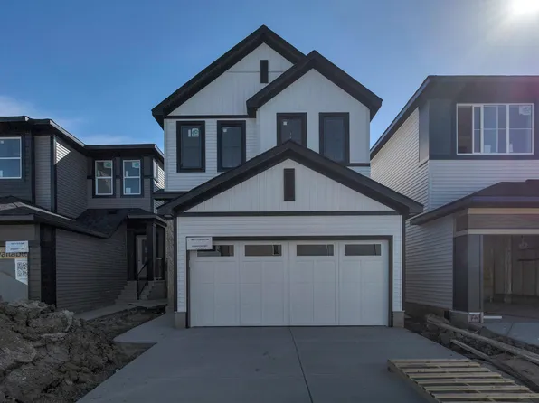 18011 73rd St NW, Edmonton, AB T5Z 0V8