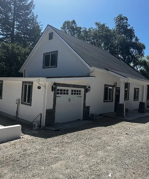 2101 La Madrona Dr — Photo 1