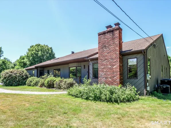 31 Pole Bridge Road, Newtown, CT 06482