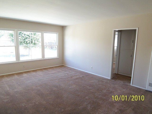 2nd image of 4346 Hornbrook Ave