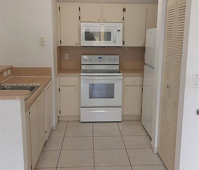 7290 NW 114th Ave #2067 — Photo 5
