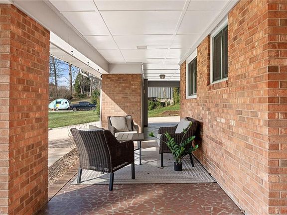 5th image of 5313 Montevista Dr