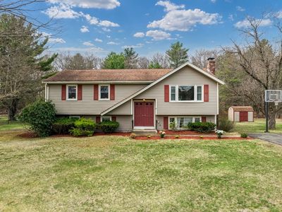 13 Independence Ln, Millis, MA, 02054