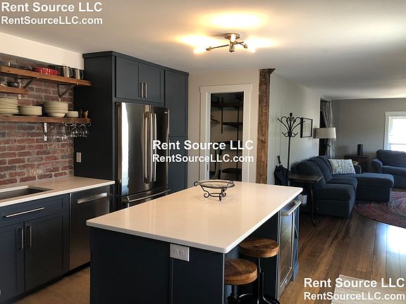 2nd image of 17 Everett St #B