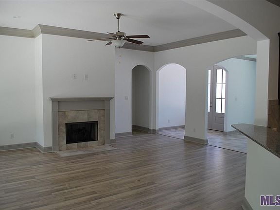 3rd image of 33934 Kingfisher St