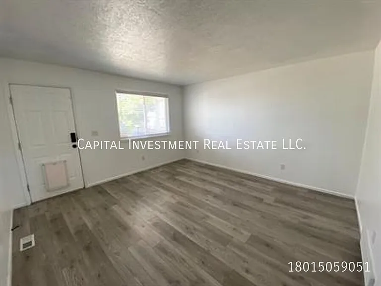 1741 W 6020 S — Photo 2