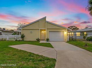 220 Bayhead Dr, Melbourne, FL 32940