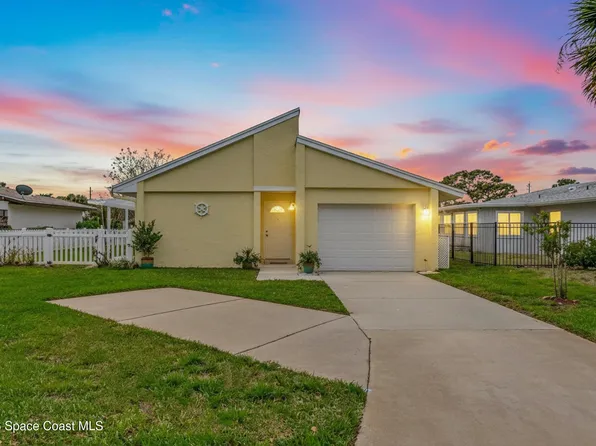 220 Bayhead Dr, Melbourne, FL 32940