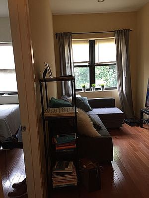 3rd image of 256 W 135th St APT 2R