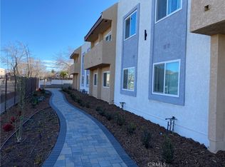 454 E Avenue Q3 APT 8, Palmdale, CA 93550