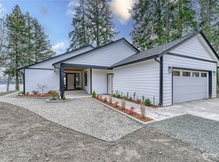 180 E Keen Rd, Grapeview, WA 98546