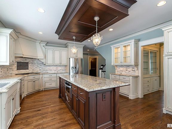 5th image of 25415 Valley Dr