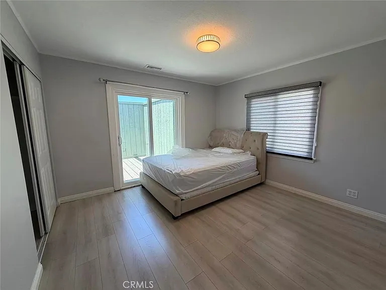 5738 Agnes Ave — Photo 12