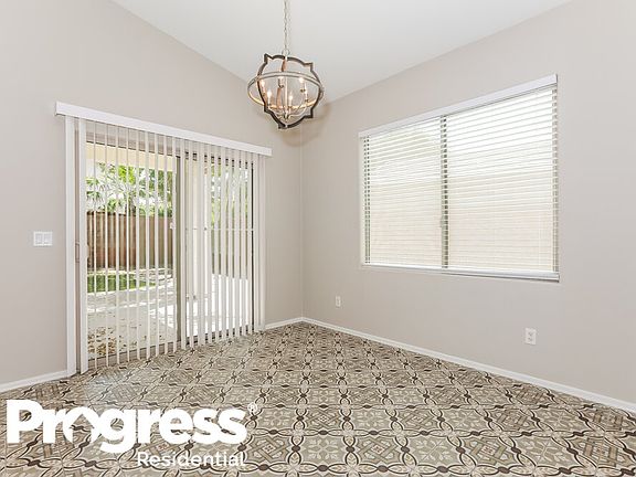5th image of 4101 S Vineyard Ave