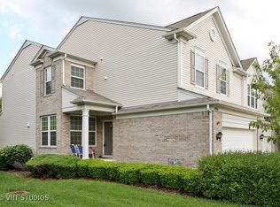 1496 Yellowstone Dr, Streamwood, IL 60107