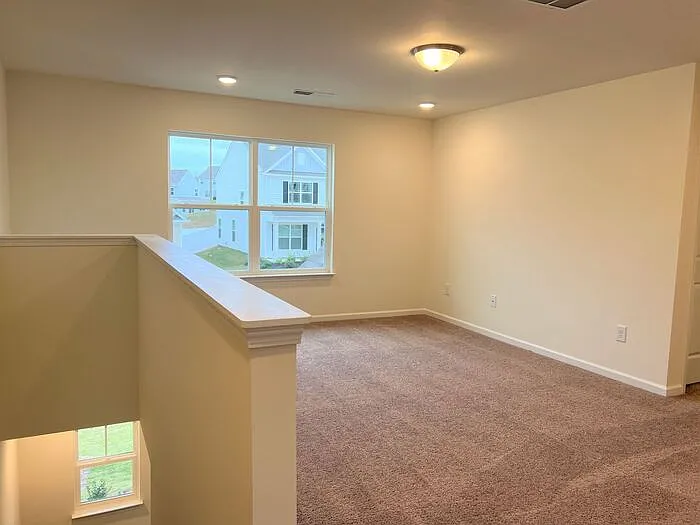 6039 Haddington Dr — Photo 12