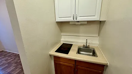 Rented by HOLTON REAL ESTATE INC.