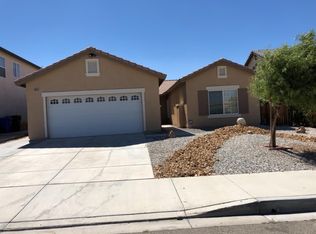 13516 Princeton Dr, Victorville, CA 92392