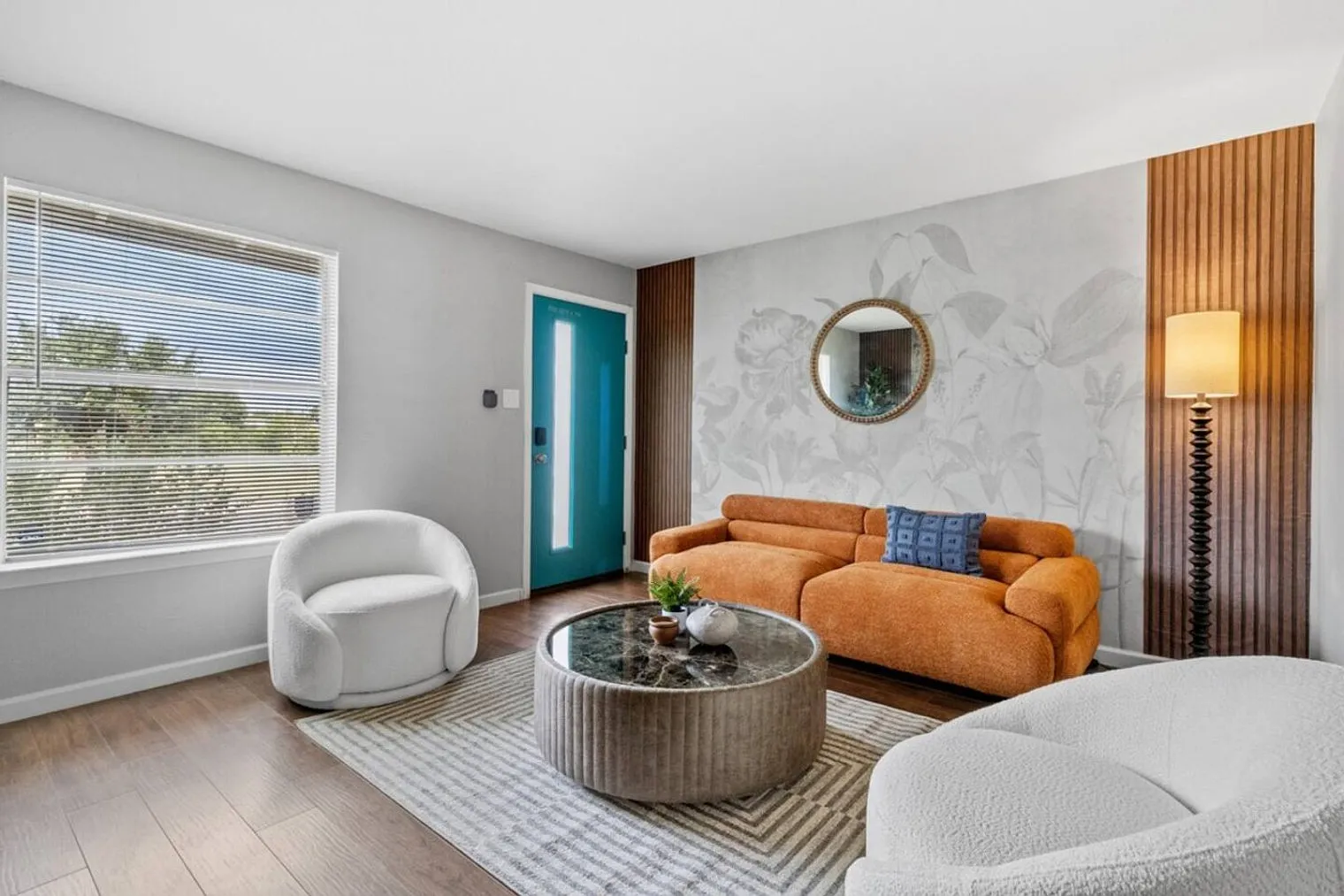 3 bed, 1.0 bath, 1033 sqft, $2,760 — Photo 1