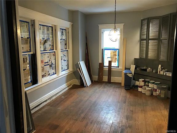 5th image of 127 Crescent Ave