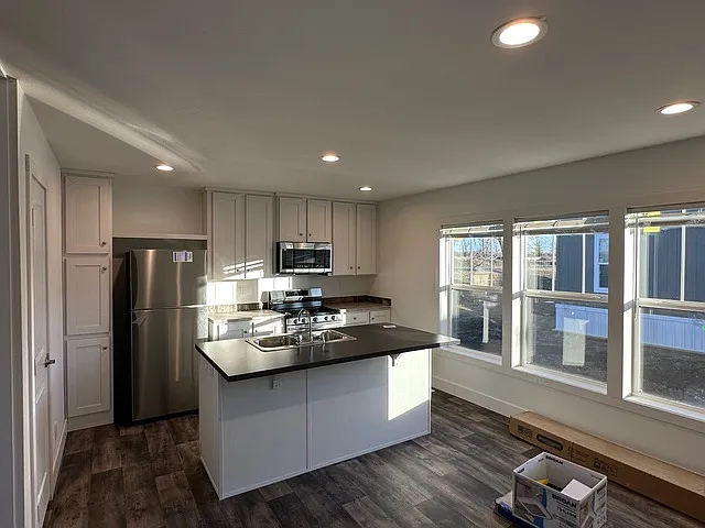 3609 Warren Ct — Photo 12