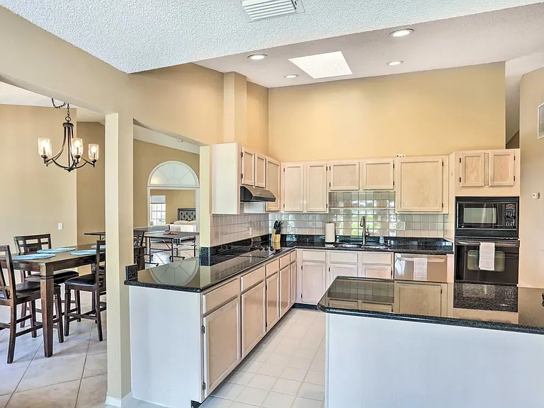 2937 SE Cates Cir — Photo 20