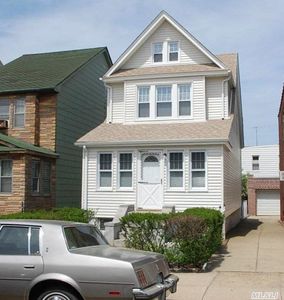 7751 66th Rd, Flushing, NY, 11379