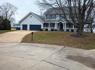 1107 Spectacular Bid Ct, Florissant, MO