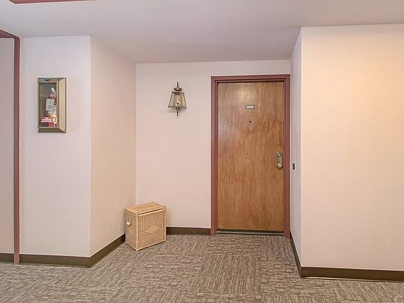 2nd image of 2210 Apricot Dr