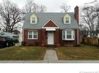 39 Victoria Rd, Manchester, CT 06040
