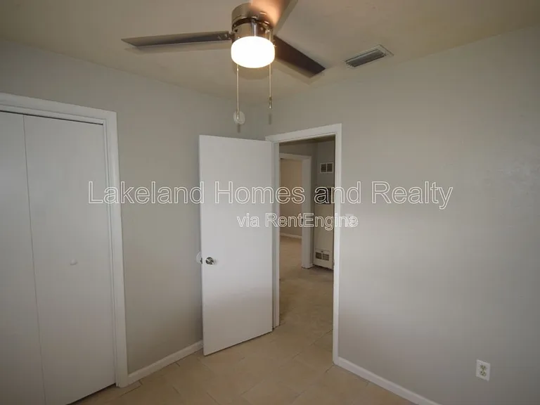 1213 W Patterson St — Photo 16