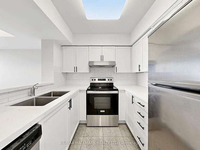 35 Finch Ave E #1808 — Photo 13