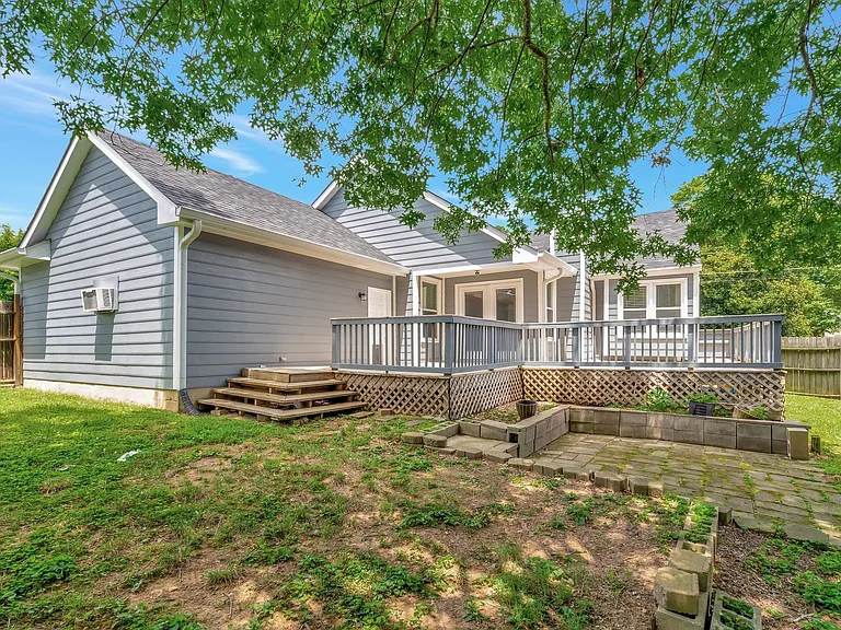 125 Agee Cir E — Photo 28