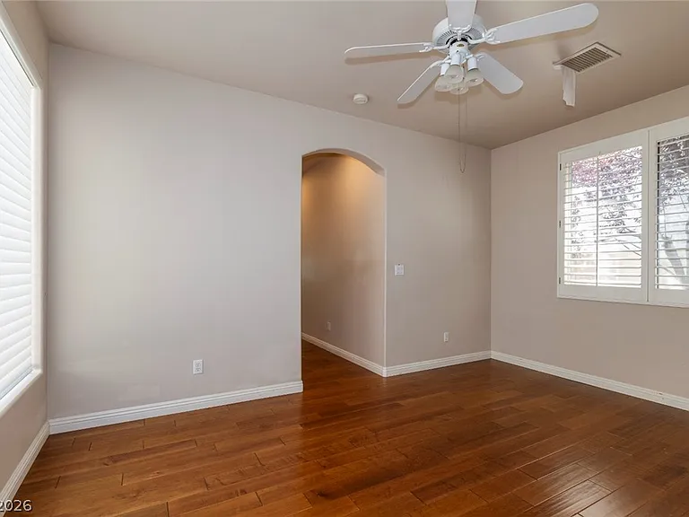 2215 Scarlet Rose Dr — Photo 32
