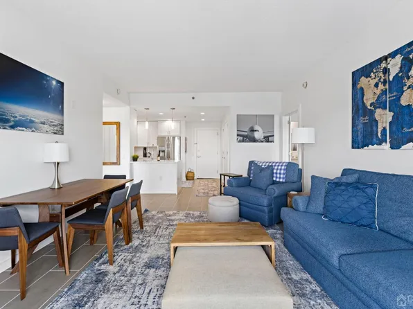 1 Carriage City Plz APT 1004, Rahway, NJ 07065