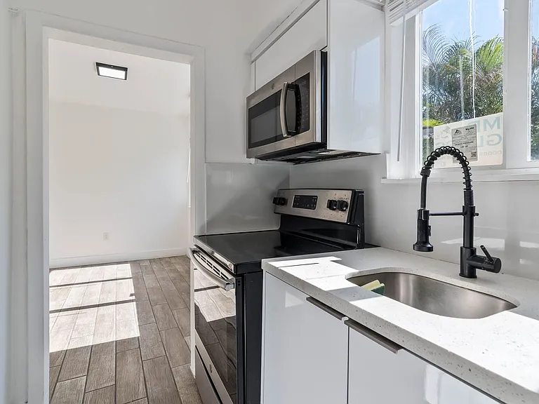 2190 SW 14th Ter — Photo 40