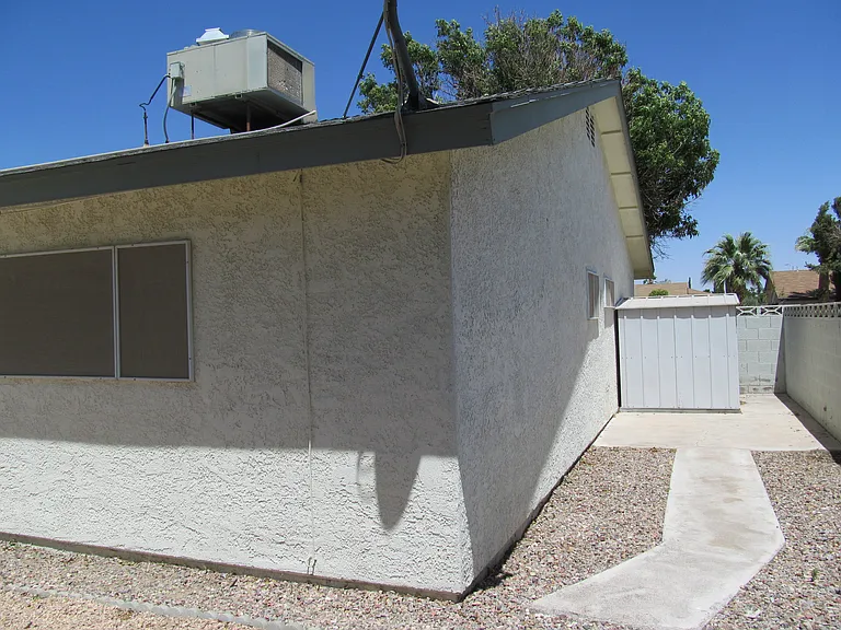 1816 Hermitage Dr — Photo 23