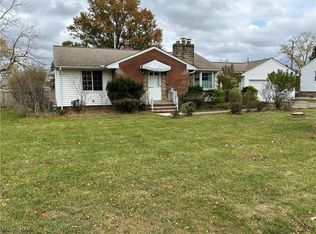 9550 W Moreland Rd, Parma, OH 44129