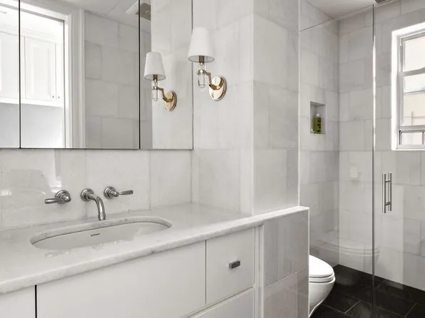 21 East 87th Street 6D image 17 of 17