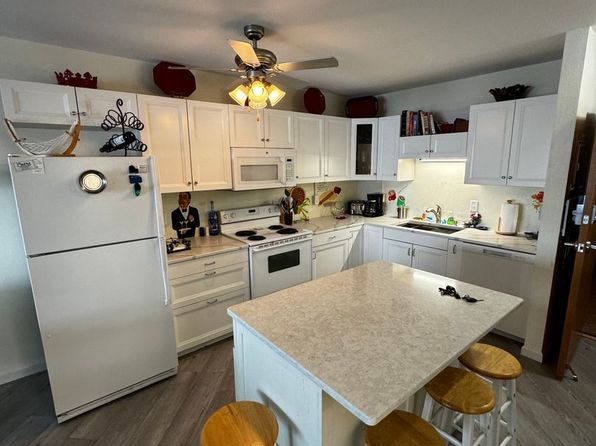 315 Park Lake Blvd APT 411