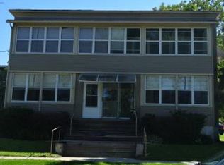 230 Fisk Ave APT C, Dekalb, IL 60115