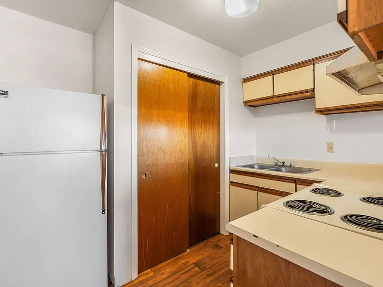 Brandywood Park Apartments — Photo 5