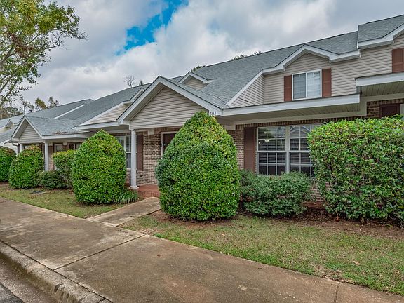 3rd image of 2738 W Tharpe St APT 304